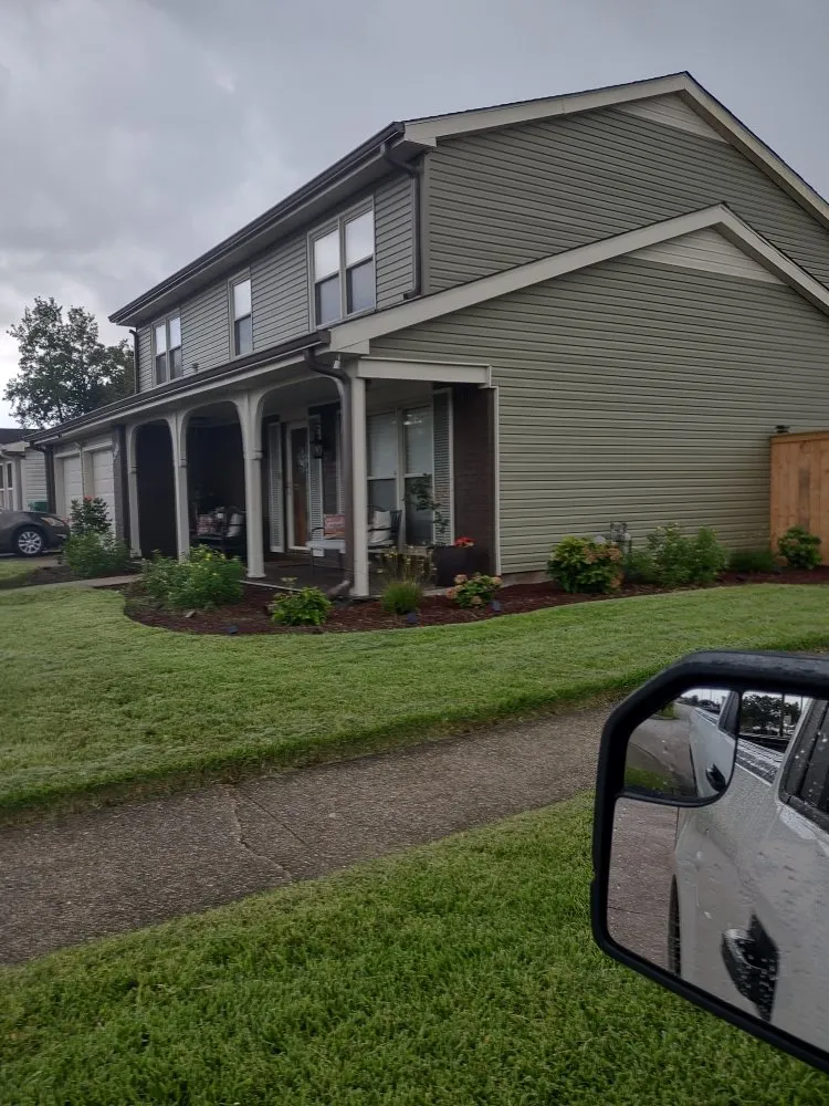 Custom outdoor landscaping in Saint Rose, LA by Kings and Queen Lawncare