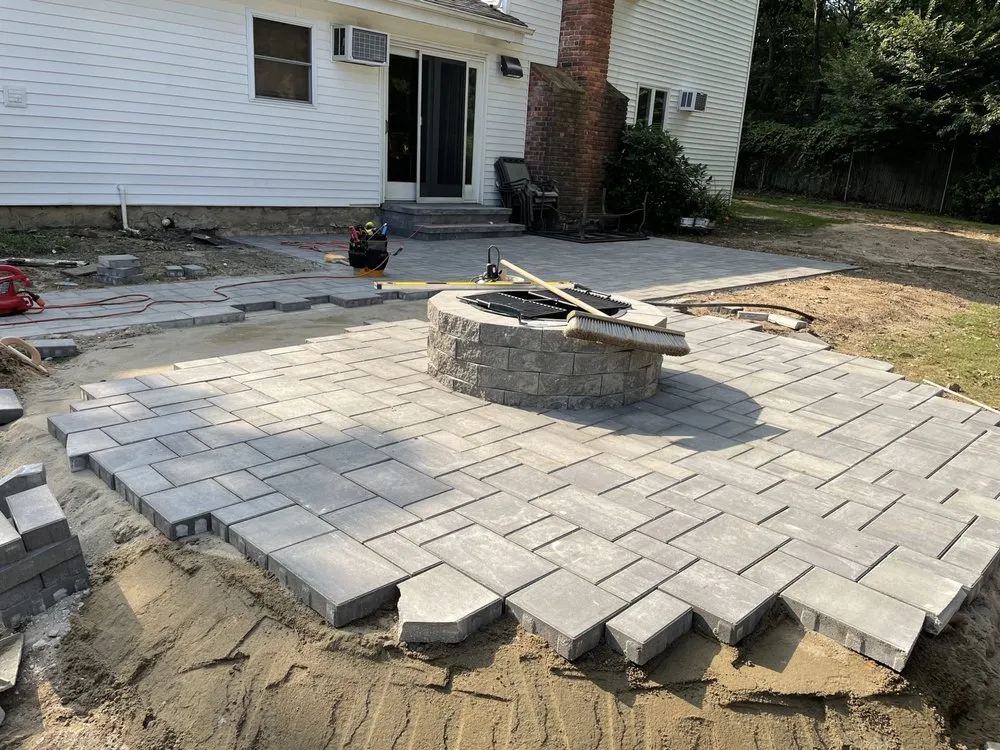 Affordable lawn mowing service in Shirley, NY - Kings Brown Landscape