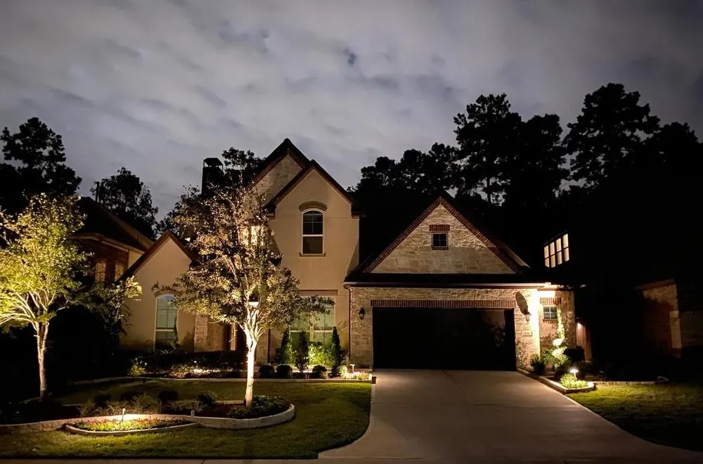 Professional yard maintenance in Willis, TX by King’s Daughter Lawn Care & Landscaping