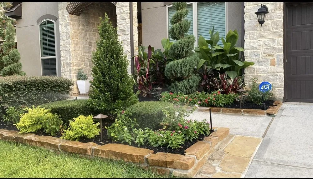 Trusted garden landscaping in Willis, TX by King’s Daughter Lawn Care & Landscaping