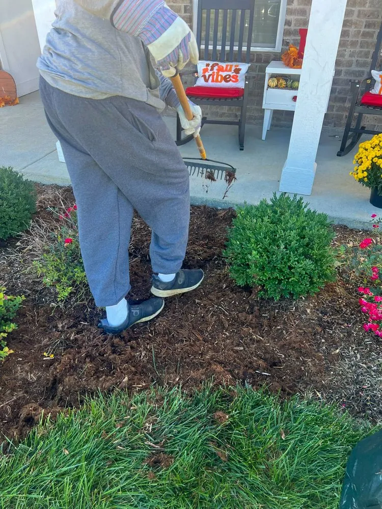 Custom landscape installation in Hillview, KY - Kings' Hands