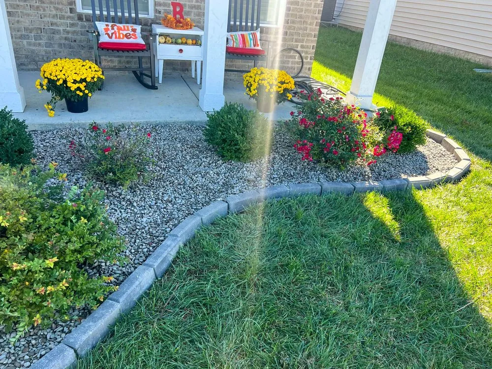Reliable yard maintenance in Hillview, KY by Kings' Hands