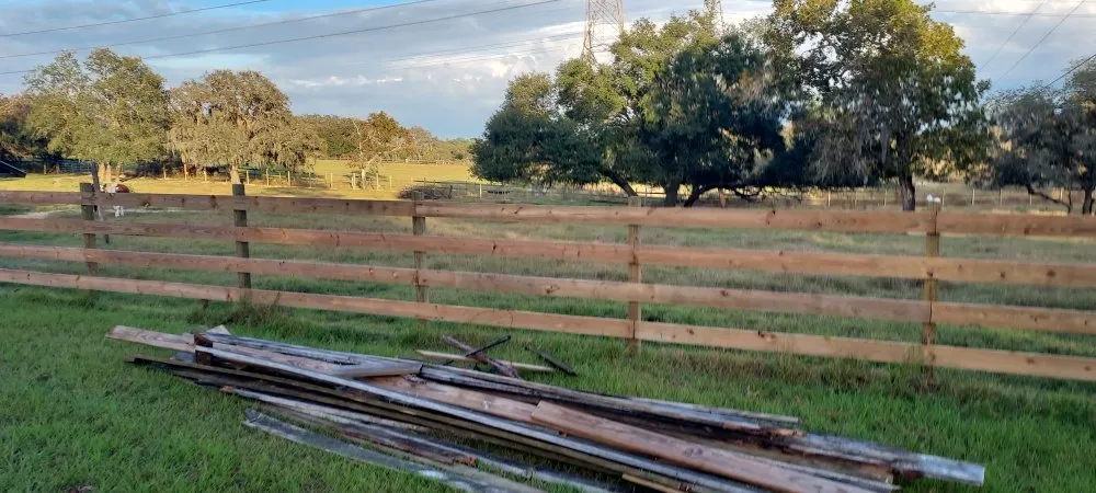 Reliable yard cleanup service in Homosassa, FL - KINGS HOME IMPROVEMENTS