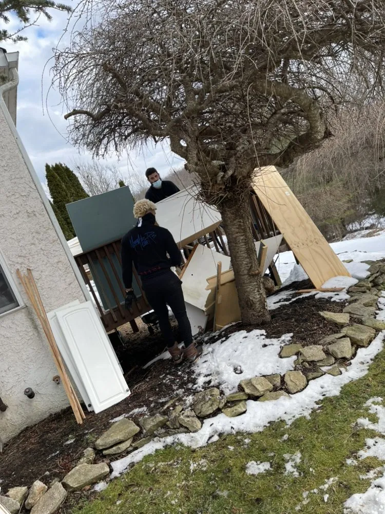 Expert garden landscaping experts serving Coatesville, PA - Kings Kin Maintenance