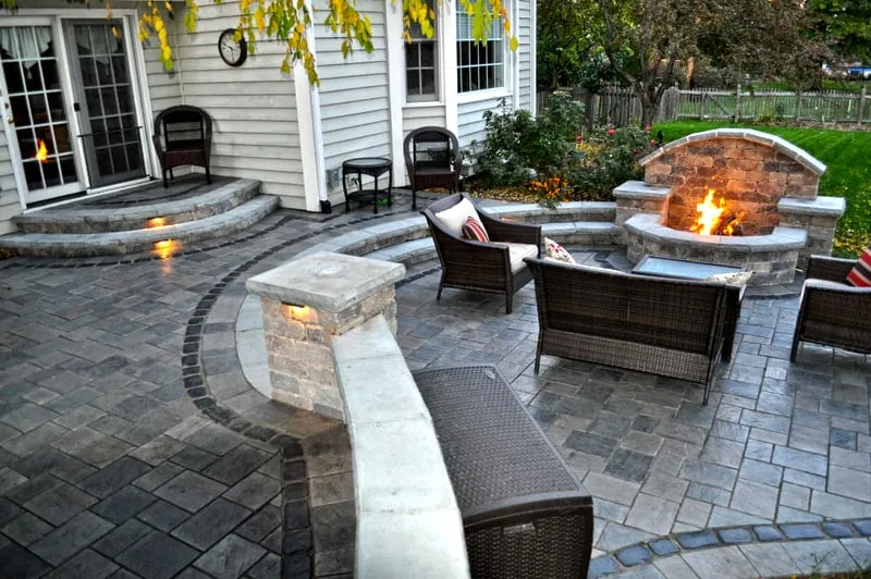Reliable yard maintenance for homes in Lemont, IL by King's Landscape Design