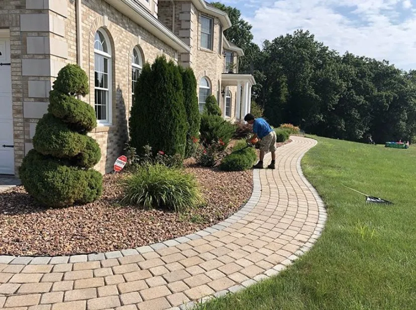 Custom residential landscaping for beautiful yards across Tolleson, AZ - King’s Landscape