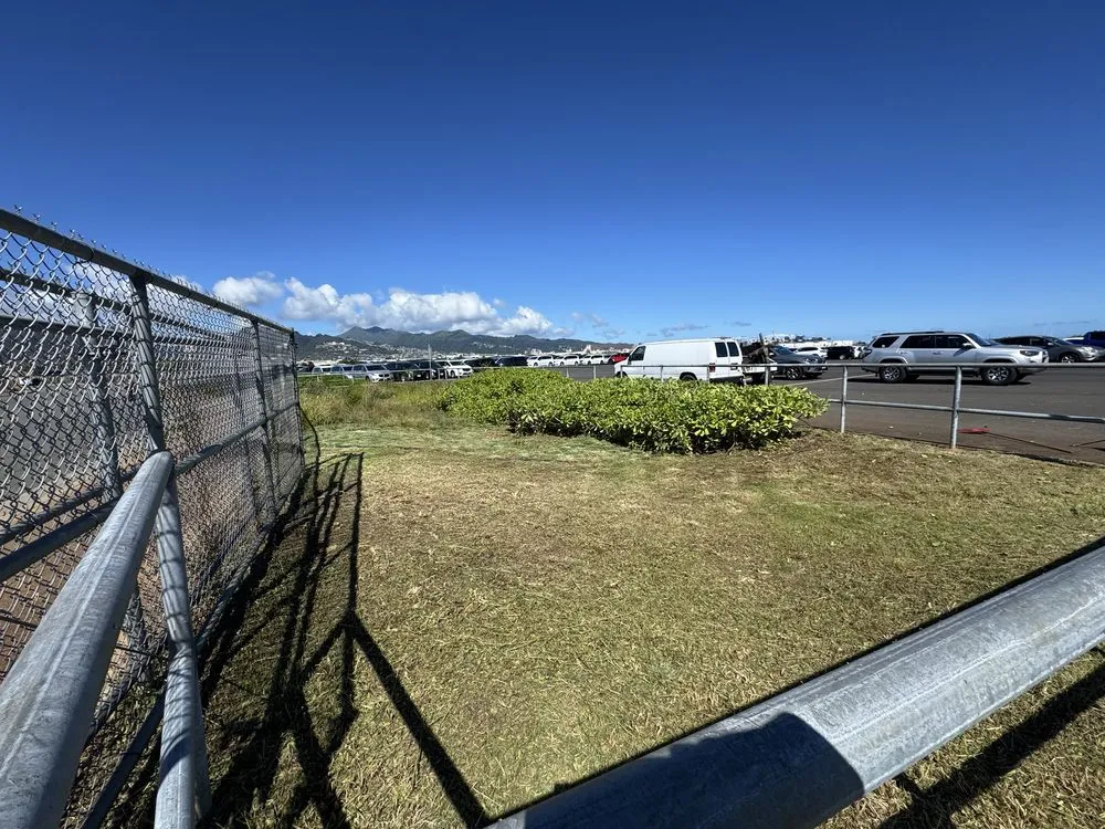 Professional lawn care service in Wahiawa, HI by Kings landscaping and Yard Services