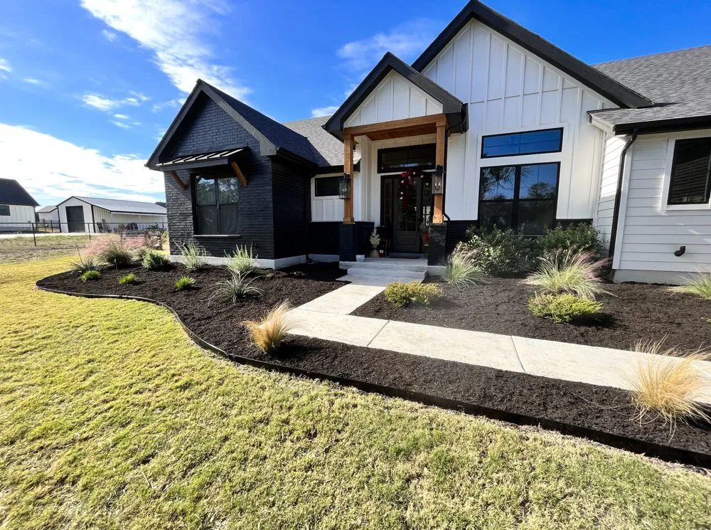 Trusted lawn mowing service for residential properties in Horseshoe Bay, TX by Kings Landscaping