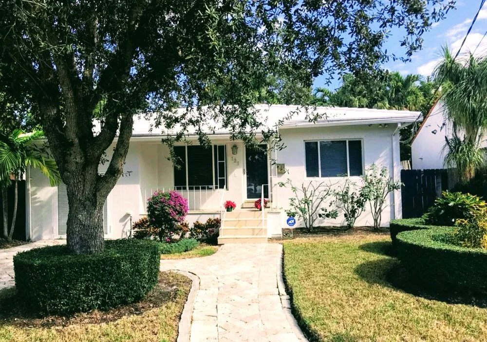 Custom residential landscaping in Miami, FL by King's Landscaping