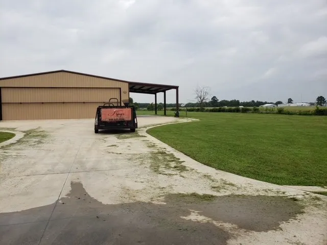 Reliable yard maintenance experts serving Livingston, TX - Kings Lawn Care & Maintenance