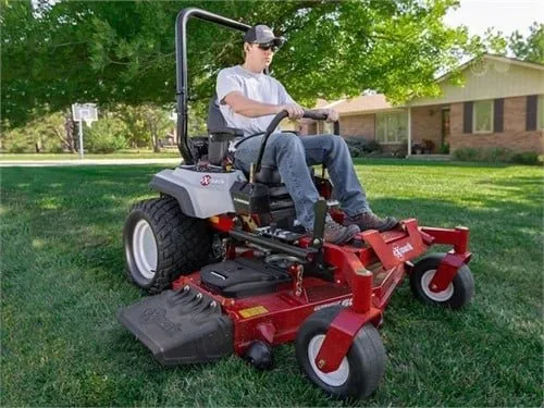 Custom landscaping services for year-round maintenance in Saucier, MS by Kings Lawn Care and Landscaping