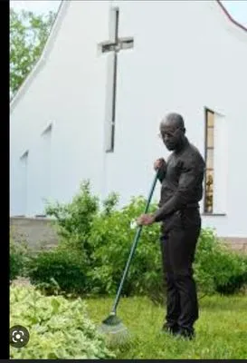 King's Lawn Care Logo