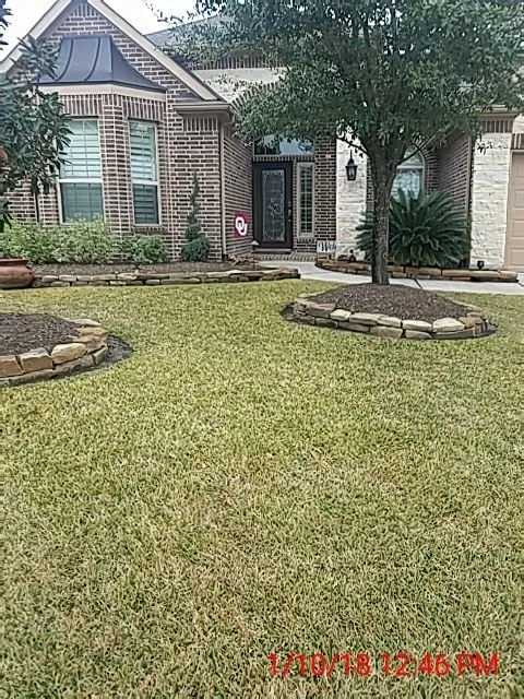 Trusted garden landscaping experts serving Rogers, AR - King's Lawn Care