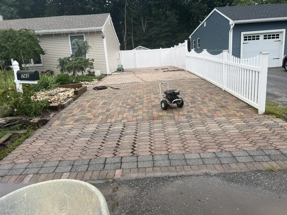 Top-rated yard maintenance experts serving Ocean Township, NJ - Kings Lawn Service & Pavers
