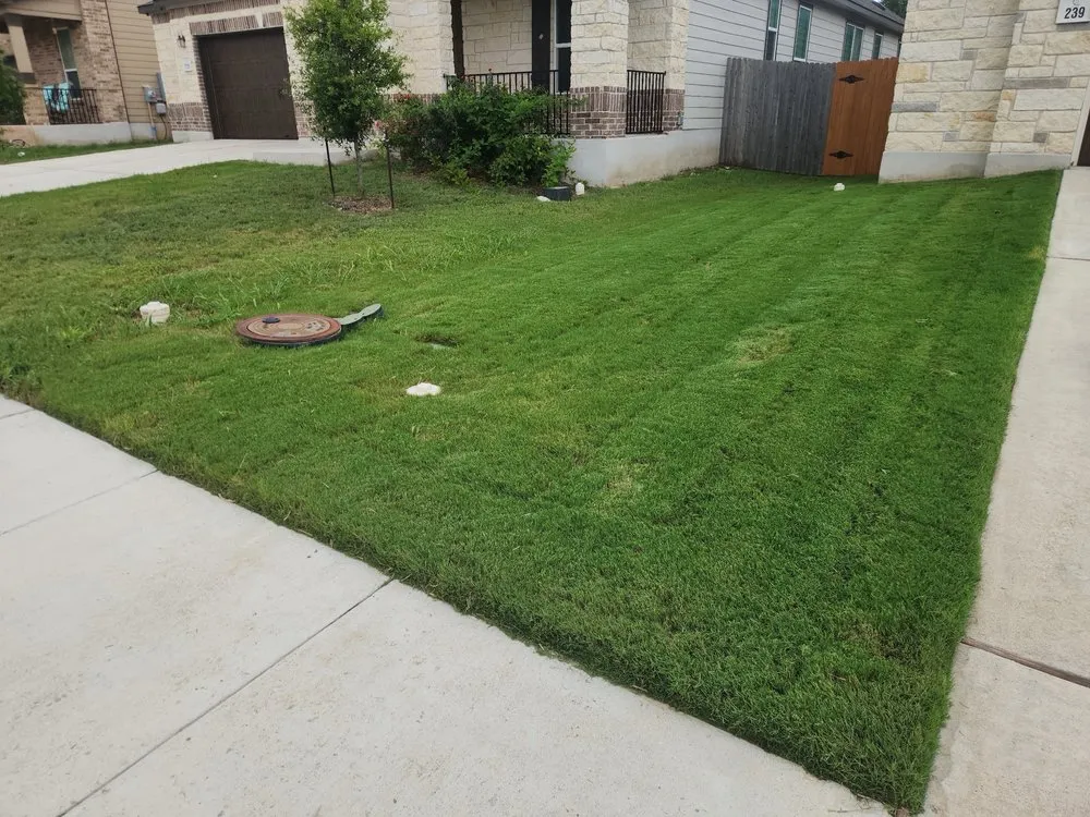 Affordable lawn mowing service in New Braunfels, TX - King's Lawns Landscape & Handyman Services