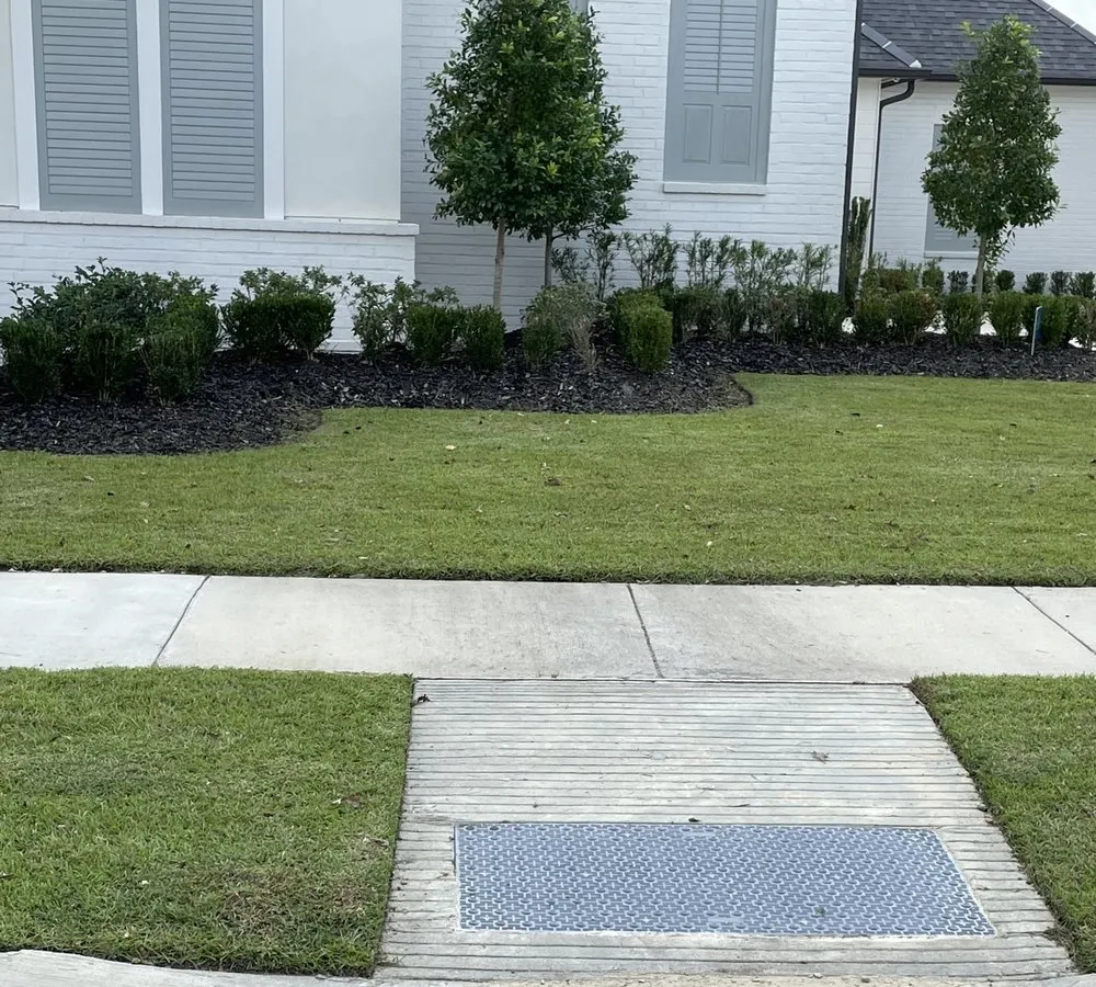 Expert garden landscaping near you in BATON ROUGE, LA by Kings Master Cuts