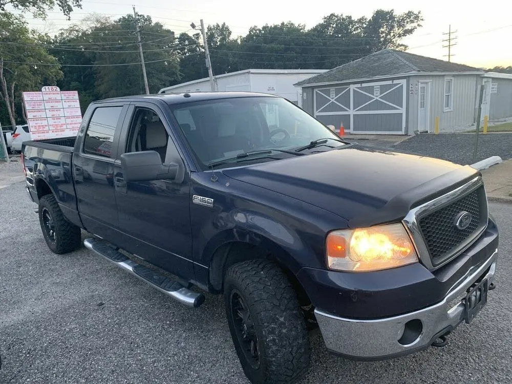 Custom residential landscaping in Perth Amboy, NJ by Kings Transport