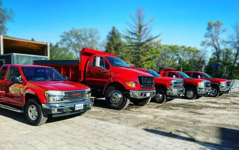 Local yard maintenance in North Aurora, IL by Kingscourt Landscape