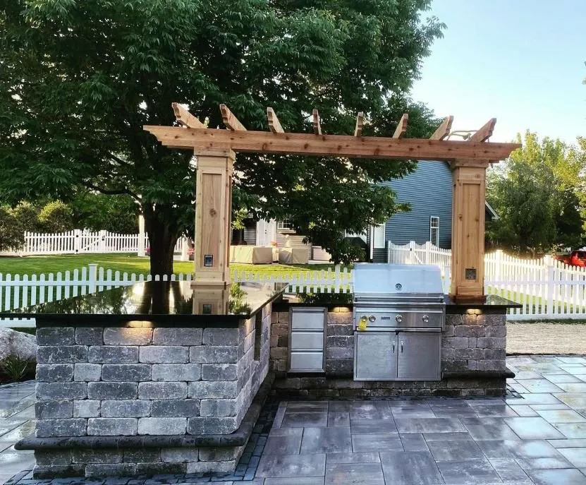 Top-rated yard cleanup service with custom design in North Aurora, IL by Kingscourt Landscape