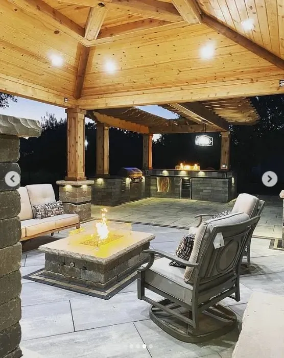 Top-rated residential landscaping experts serving North Aurora, IL - Kingscourt Landscape