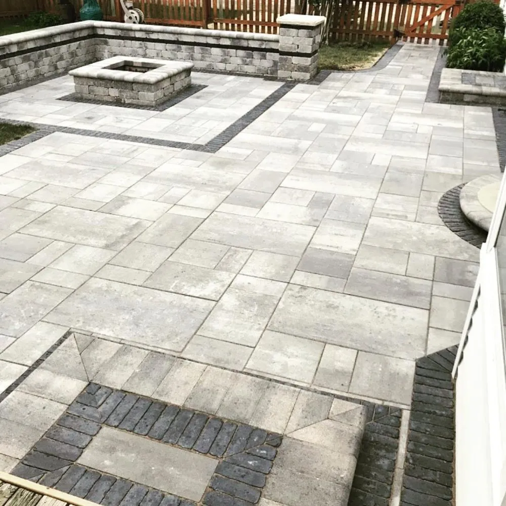 Trusted residential landscaping in North Aurora, IL by Kingscourt Landscape