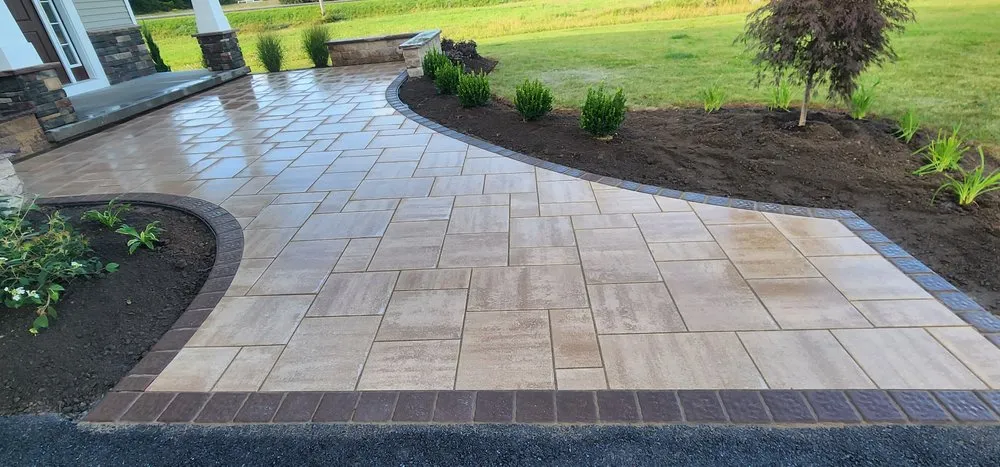 Professional outdoor landscaping experts serving Rochester, NY - Kingsguard Contractors