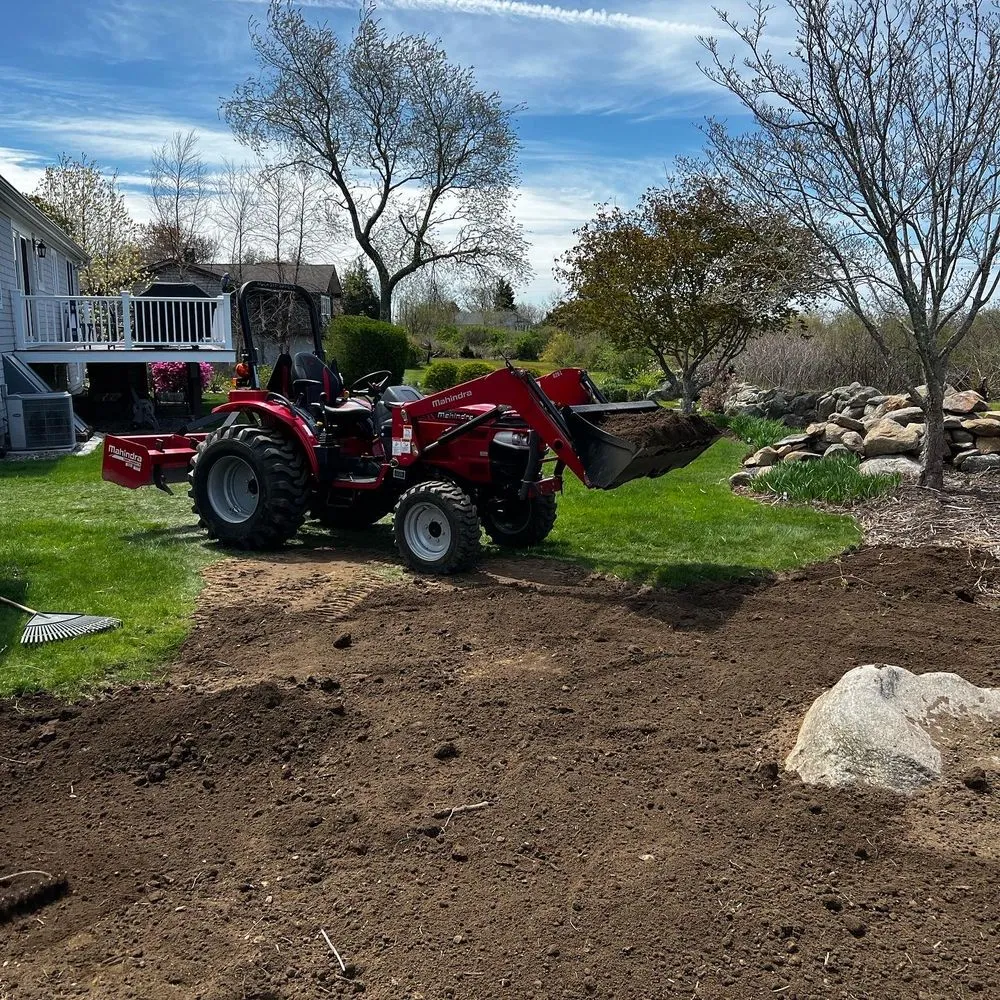 Trusted lawn mowing service experts serving South Kingstown, RI - Kingston Hill Landscaping