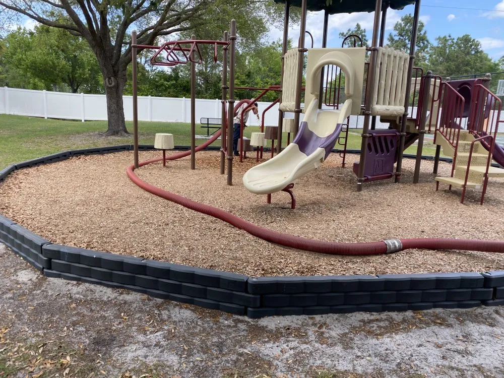 Affordable yard maintenance in Orlando, FL by Kingtana Landscaping