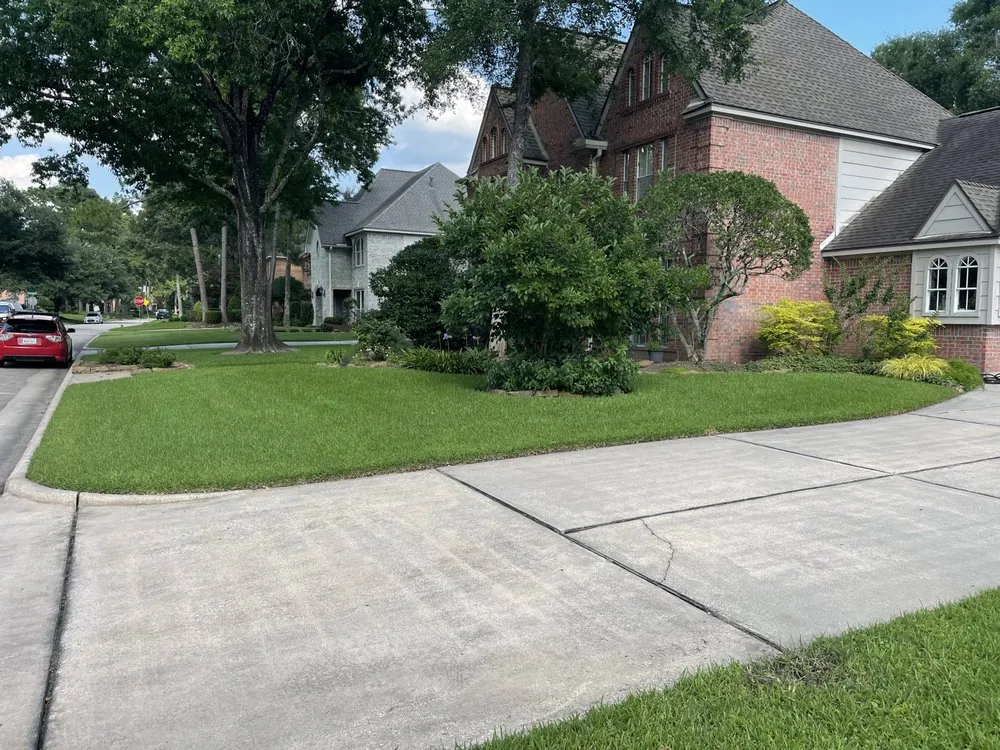 Top-rated outdoor landscaping for outdoor upgrades in Kingwood, TX by Kingwood Fertilizing