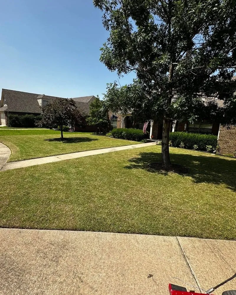 Reliable landscape design in Skiatook, OK by Kingz Lawnz
