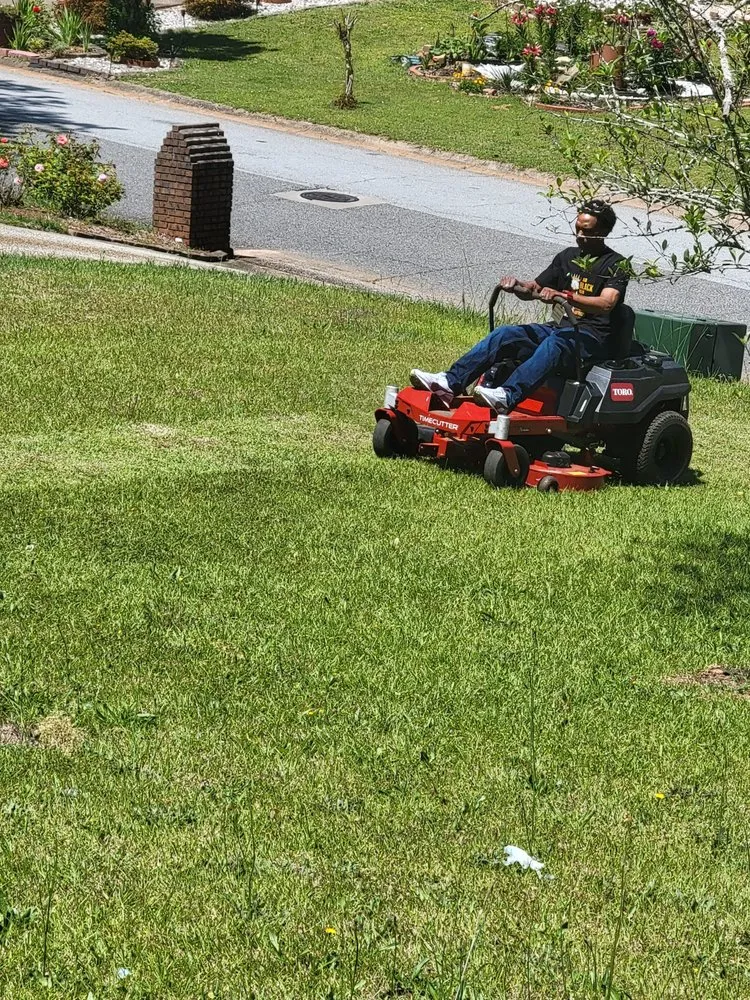 Top-rated yard maintenance for year-round maintenance across Lawrenceville, GA - Kingz Professional Lawn Services