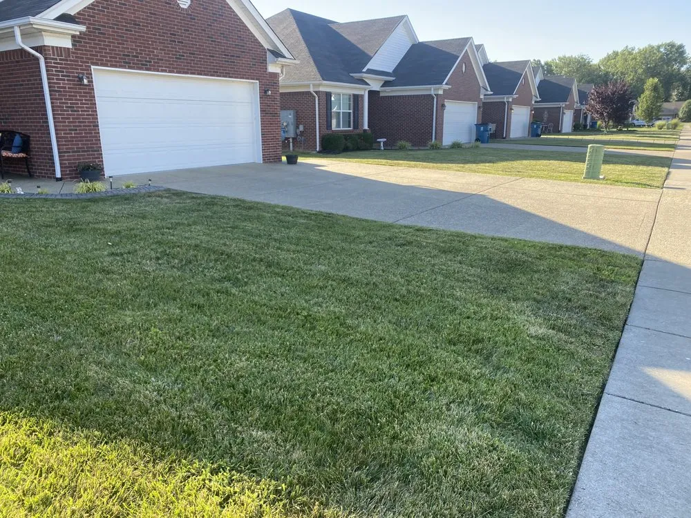 Affordable yard maintenance in Shepherdsville, KY - Kinnaird Landscaping LLC