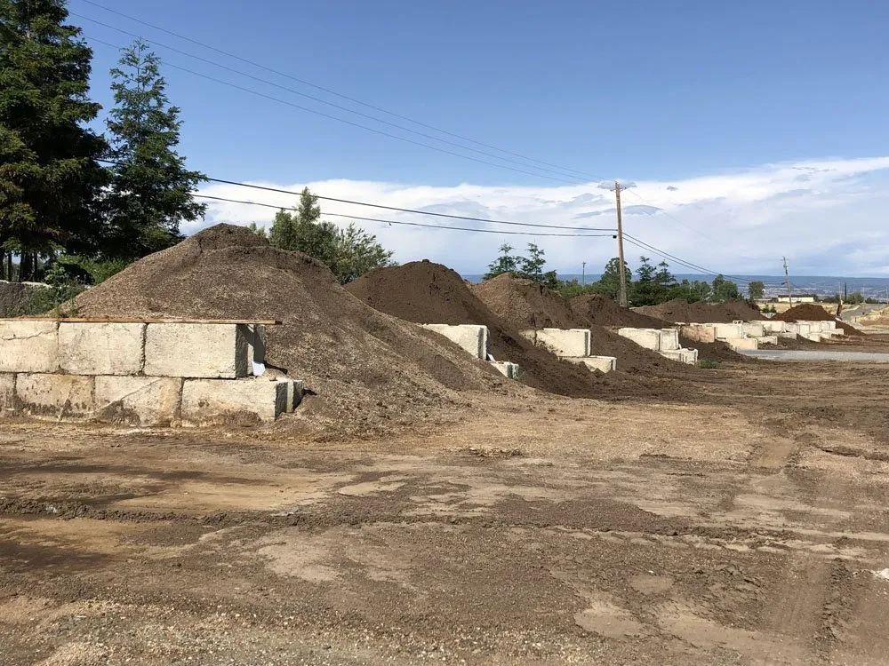 Affordable landscape design for residential properties in Vina, CA by Kinney Nursery & Topsoil