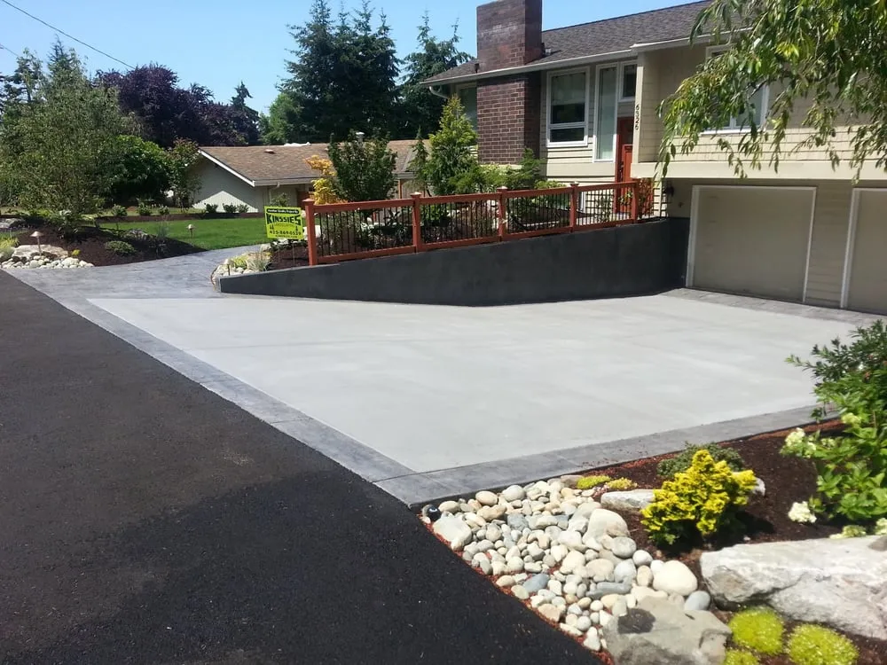 Expert lawn care service in Woodinville, WA - Kinssies Landscaping