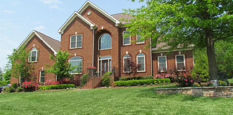 Affordable yard maintenance in Franklin, TN by Kinwood Landscape Design & Installation