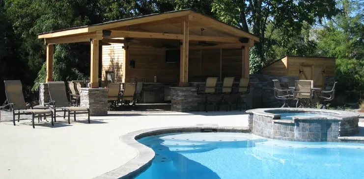 Expert lawn care service for beautiful yards across Franklin, TN - Kinwood Landscape Design & Installation