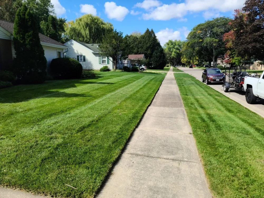 Reliable lawn care service in Janesville, WI - Kinzie Lawncare