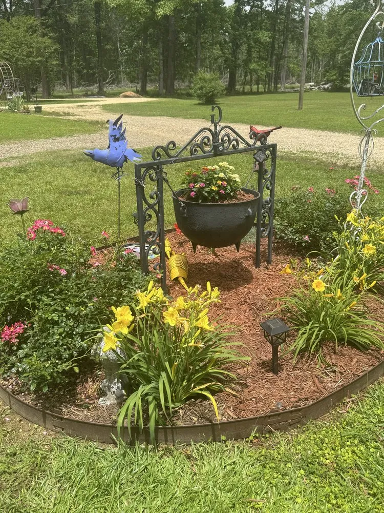 Reliable lawn care service in Crossett, AR - Kiri’s Helping Hands