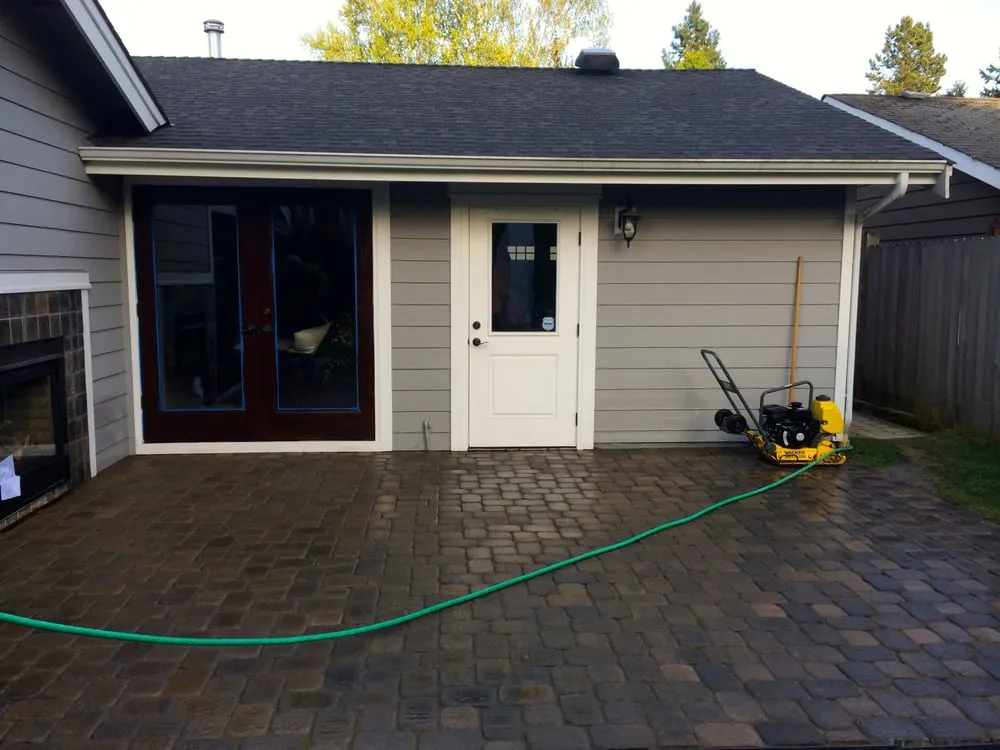 Affordable outdoor landscaping in Kirkland, WA by Kirkland Land Care