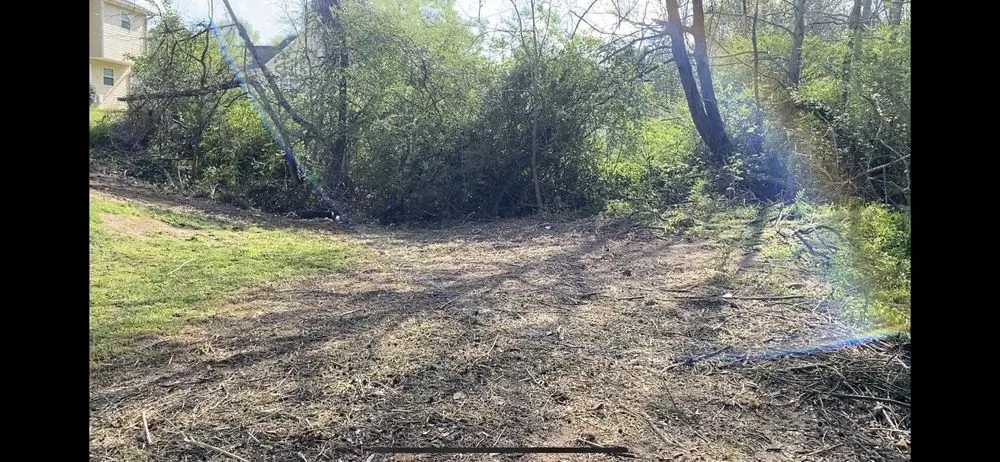 Custom garden landscaping in Griffin, GA - Kirk's Cuts Landscaping and Lawn Maintenance