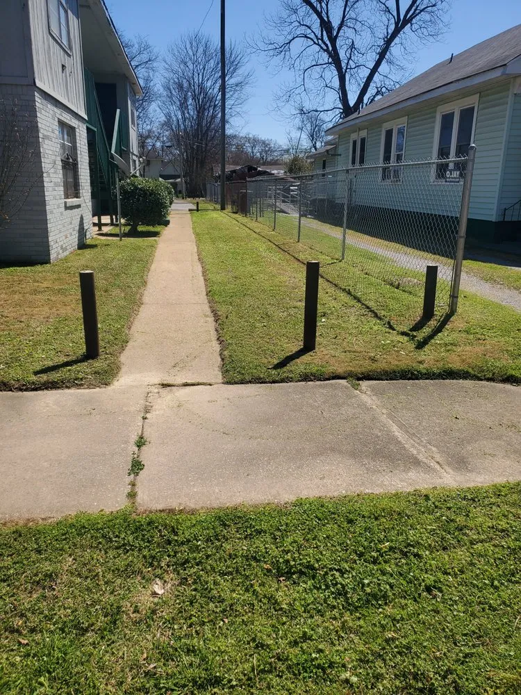 Affordable yard maintenance experts serving Wilmington, DE - Kirks Law Nand Care