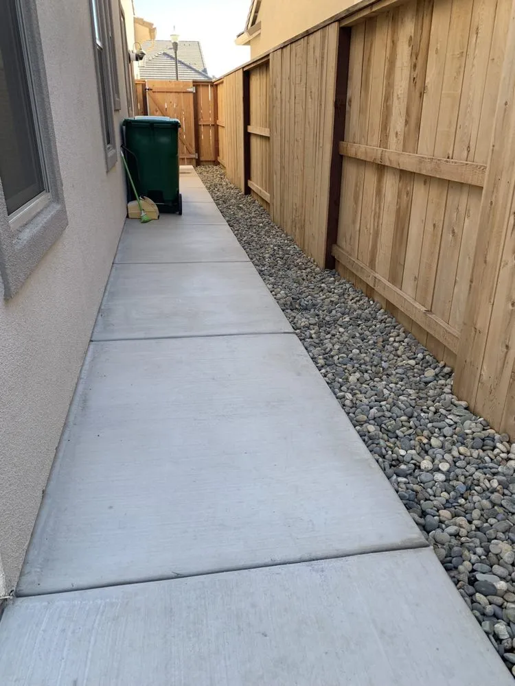 Reliable lawn care service in Manteca, CA by Kiser Landscape Yard Pros