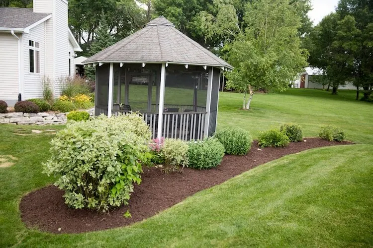 Custom yard maintenance in Beaver Dam, WI - Kisii Yard & Home