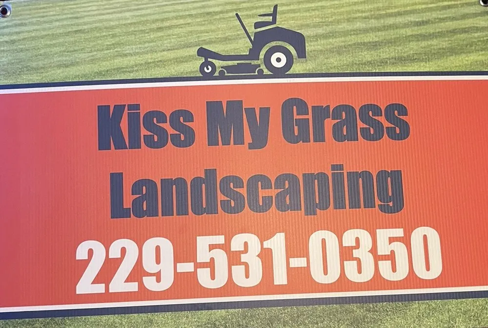 Custom garden landscaping in Lake Park, GA by Kiss My Grass Landscaping