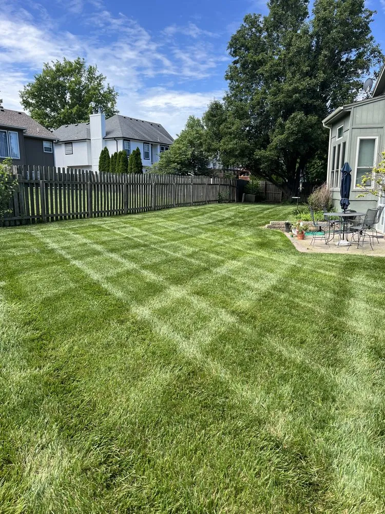 Custom outdoor landscaping in Lee's Summit, MO - Kiss My Grass Lawn Care