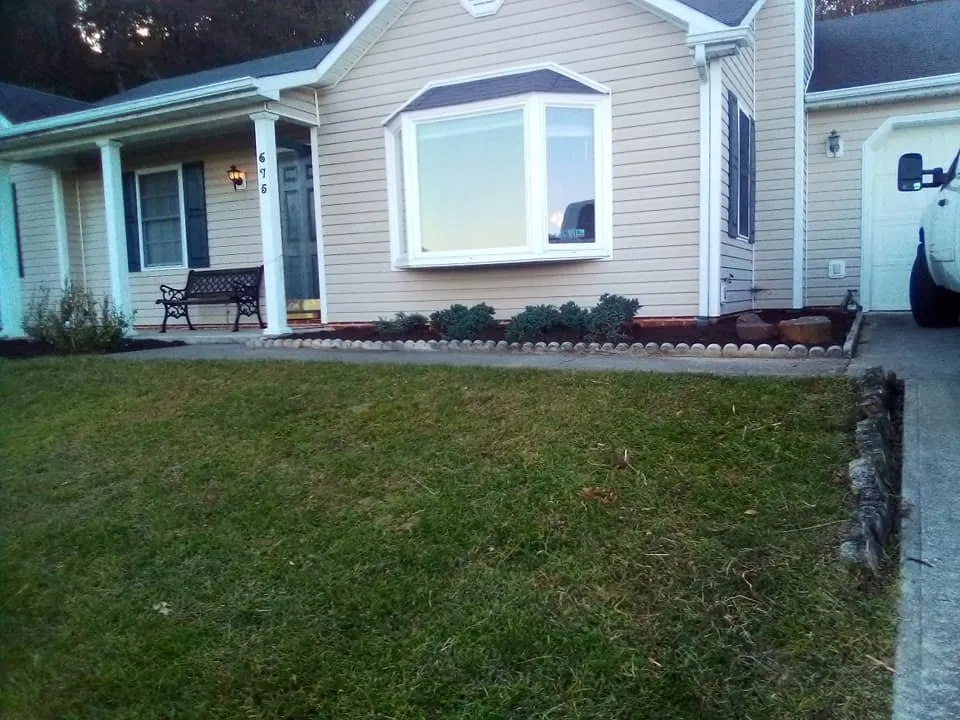 Top-rated outdoor landscaping experts serving Roanoke, VA - Kiss My Grass