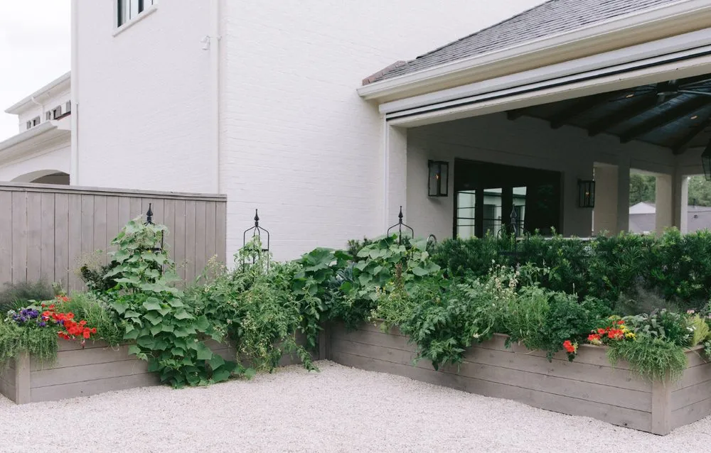 Professional outdoor landscaping experts serving Dallas, TX - Kitchen Garden Dallas