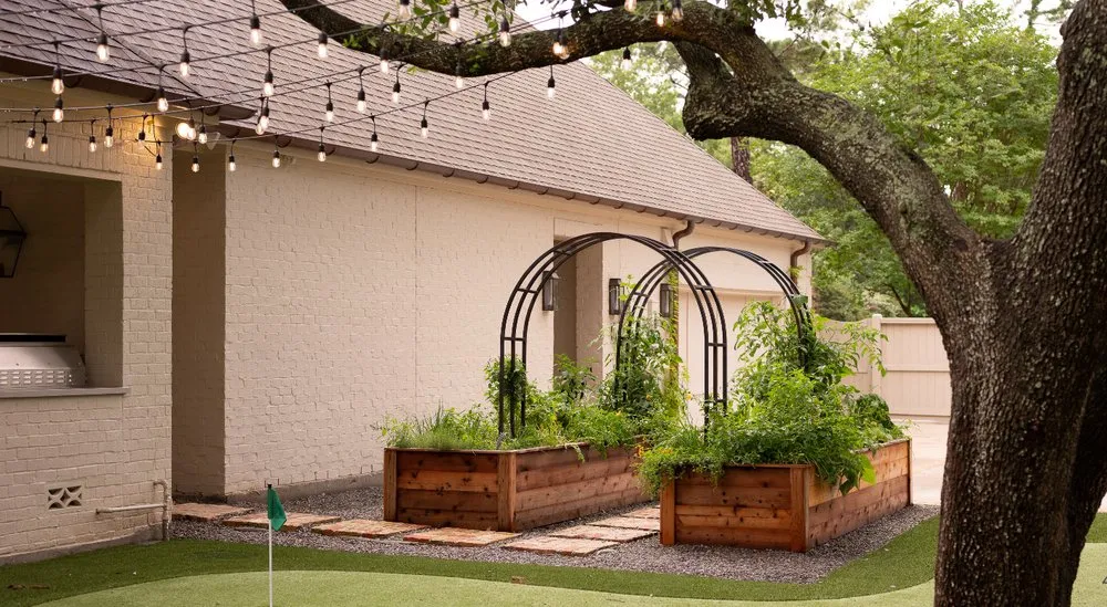 Local yard cleanup service in Dallas, TX by Kitchen Garden Dallas