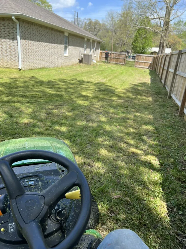 Local yard cleanup service experts serving Rogers, AR - Kito's Residential Services