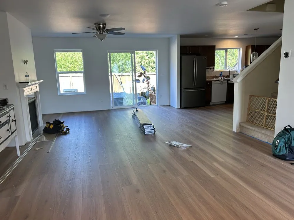 Top-rated lawn care service experts serving Kingston, WA - Kitsap Clean Crew